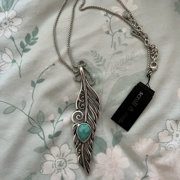 Necklace - Picture 1 of 5